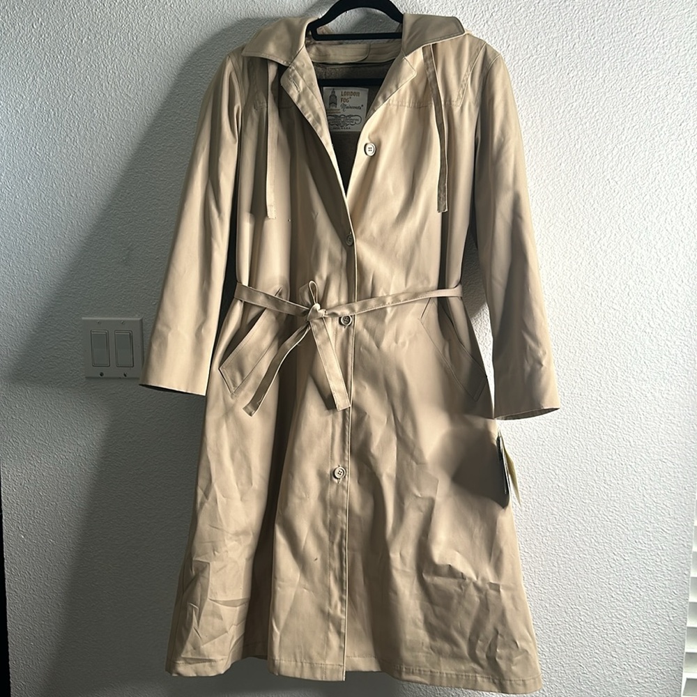 London fog vintage beige single button  trench coat S 12p new preppy Academia